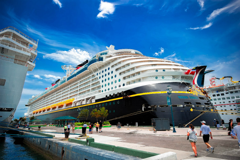 Best Traveling Tips While Cruising 2 tips and tricks to travel on cruise