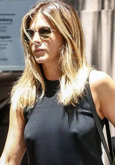 Jennifer Aniston less Wearing Bra dress pics 4k UHD