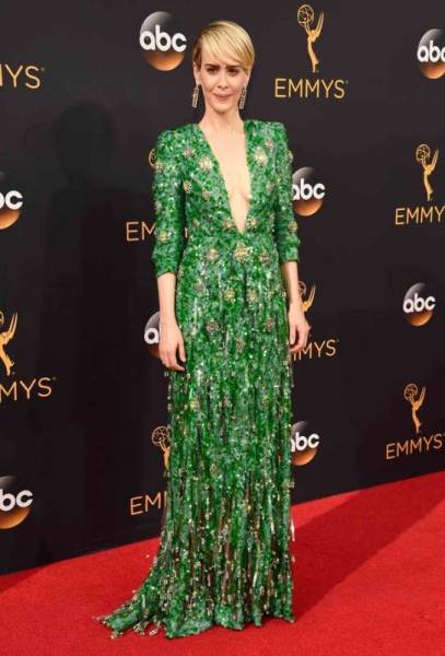 Sarah Paulson At Emmy Awards 2016