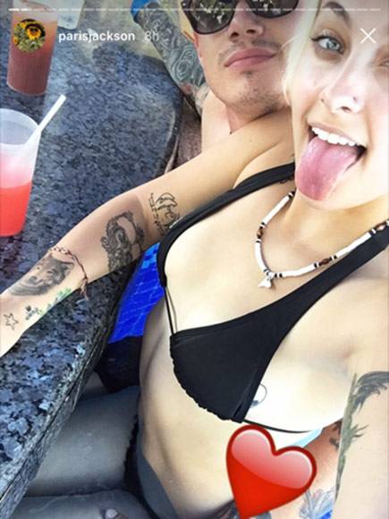 Paris Jackson Enjoys Pda Filled Vacation