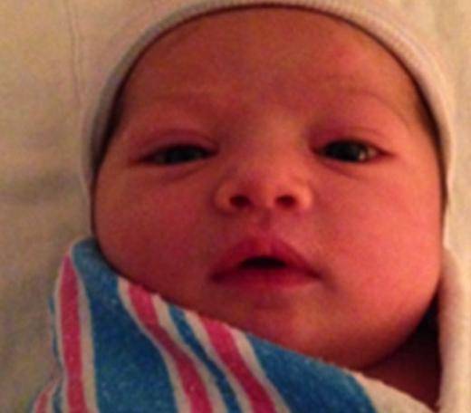 Ashton Kutcher Mila Kunis Baby Photo