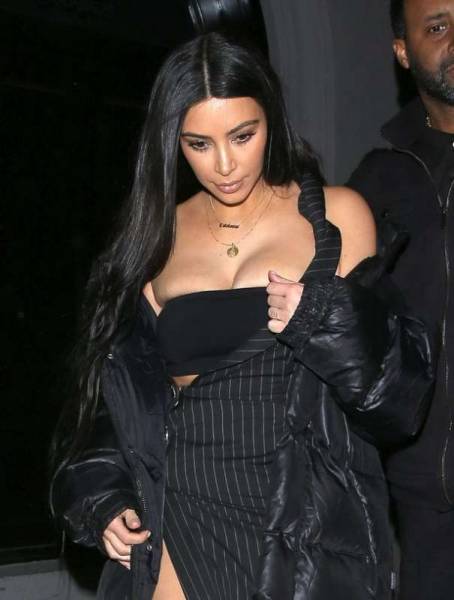 Kim Kardashian Squeezed Her Boobs In The Unusual Outfit