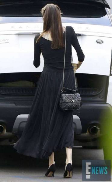 Angelina Jolie Bev Hills J2R 051117