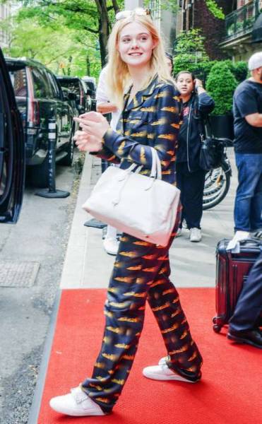 Elle Fanning Spring Trends