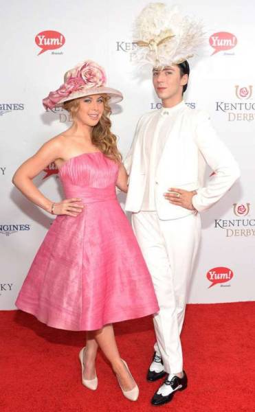 TARA LIPINSKI & JOHNNY WEIR