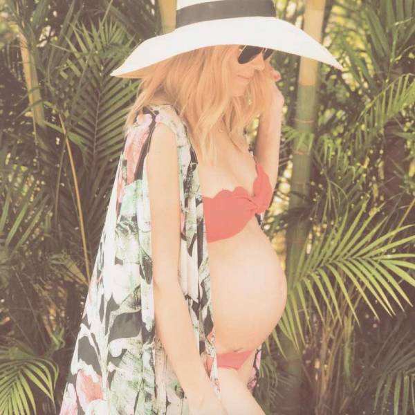 Lauren Conrad Bares Baby Bump In Bikini