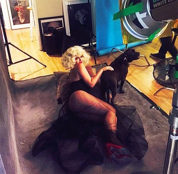 Ariel Winter Flaunts Booty While Sprawled Out On The Floor In Blonde Wig For Secret Shoot Ftr