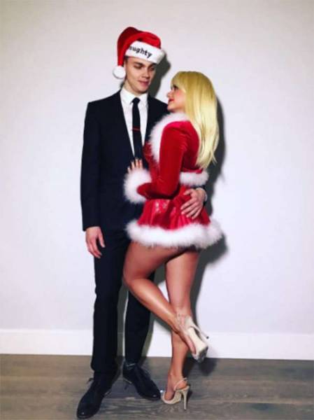 Ariel Winter Santa Butt Ftr