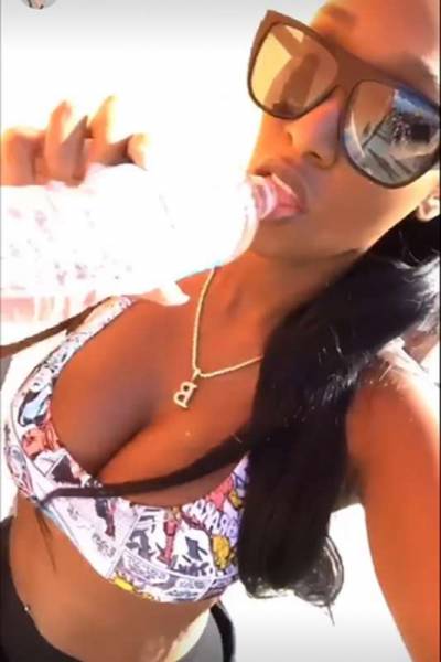 Bernice Sexy Cleavage 31