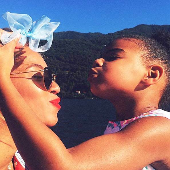Beyonce Blue Ivy Blow Kiss Ftr