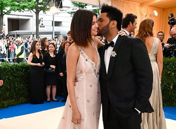 Selena Gomez And The Weeknd Met Gala 2017 Ftr 1