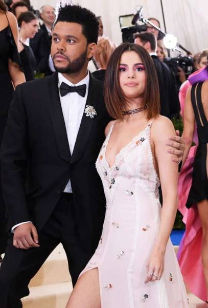 Selena Gomez The Weeknd Mom Comment Ftr