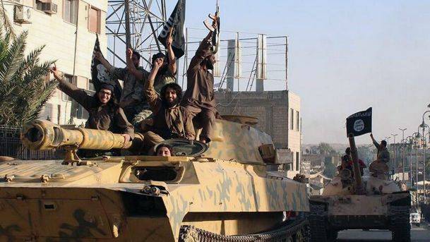 ISIS ‘dead set’ on using chemical weapons, US military official says
