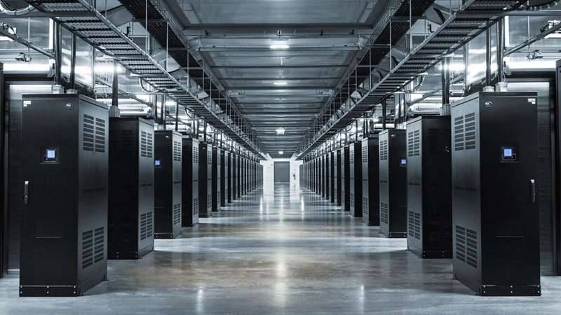 Mark Zuckerberg shares pictures from Facebook’s cold, cold data center