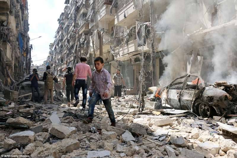 Monitoring group: At least 26 die in Aleppo strikes