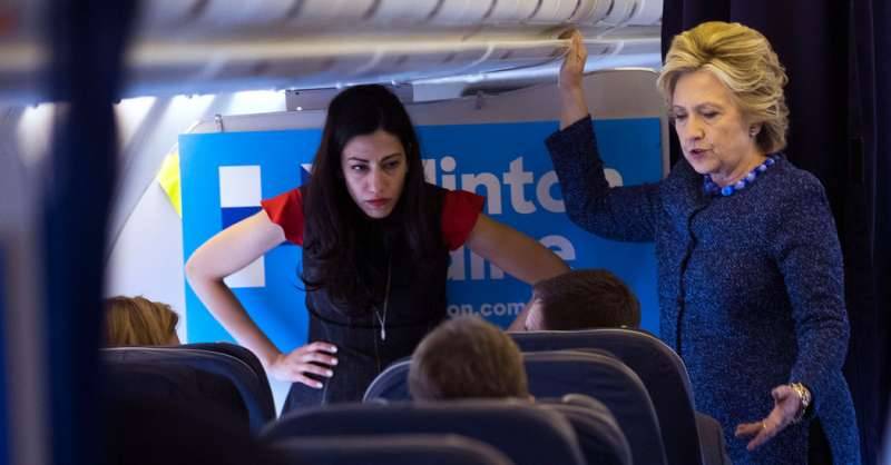 Emails in Anthony Weiner Inquiry Jolt Hillary Clinton’s Campaign