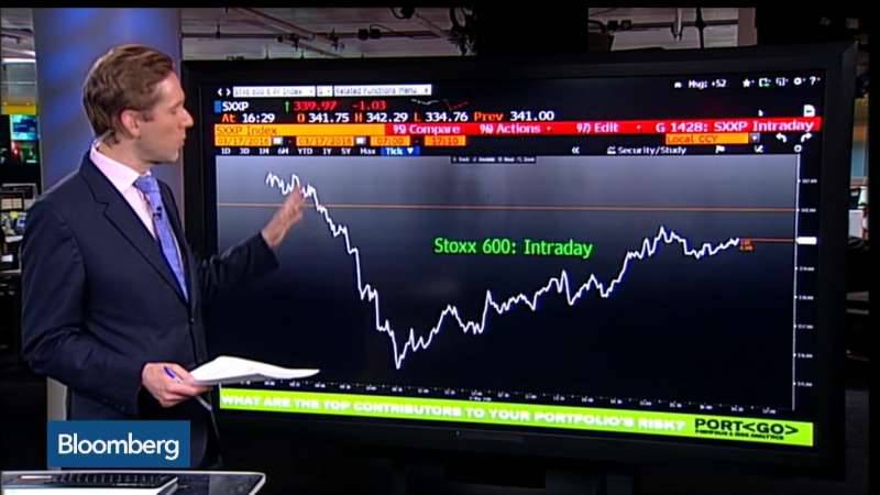 Europe Stocks Little Changed as Miners Offset Banking Losses