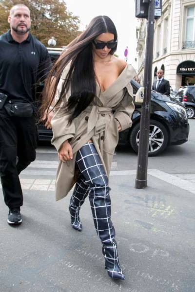 Security guard Pascal Duvier works at Kanye West concert nearly a week after Kim Kardashian was robbed