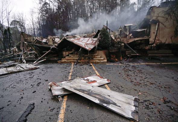 Death toll in Tennessee wildfires rises to 11