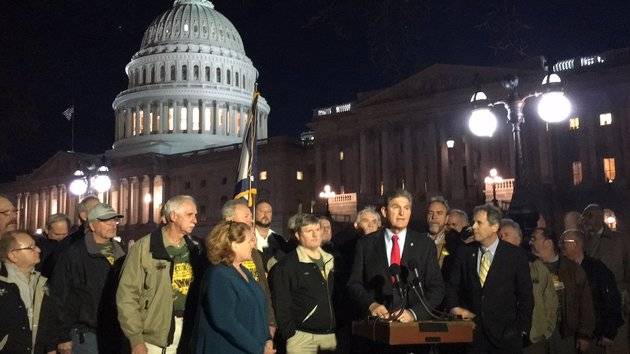 Democrats Rip GOP As Coal Miners Prepare To Lose Health Coverage