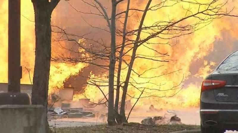 Fire contained after explosion from gas leak in West Columbus