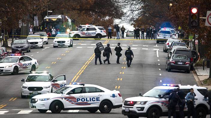 In Washington Pizzeria Attack, Fake News Brought Real Guns