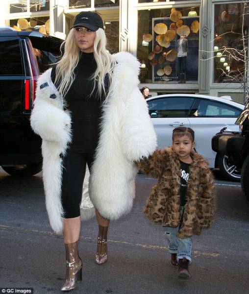 Kanye West Spotted Out in New York City Still Rocking New Blond Hairdo
