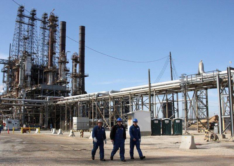 U.S. refiners face severe labor shortage for deferred maintenance