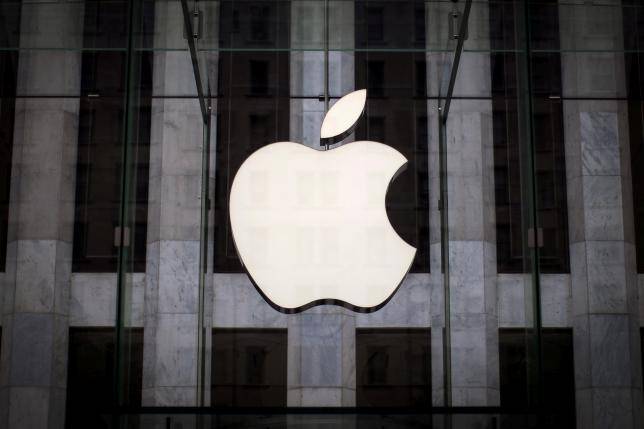 Apple strategy in smart home race threatened by Amazon