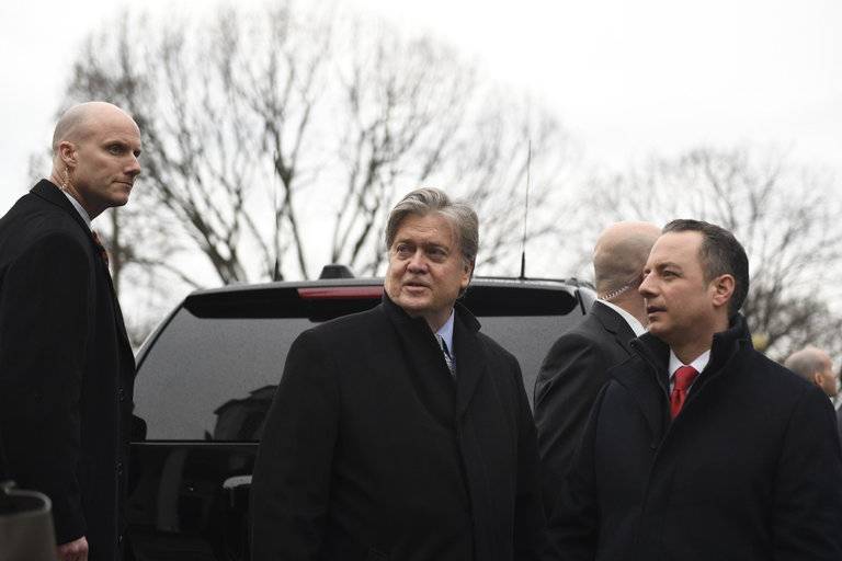 Bannon Seizes a Security Role From Generals