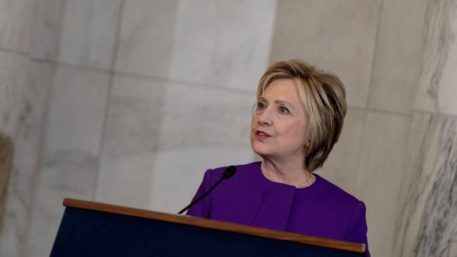 Hillary Clinton under microscope at inauguration