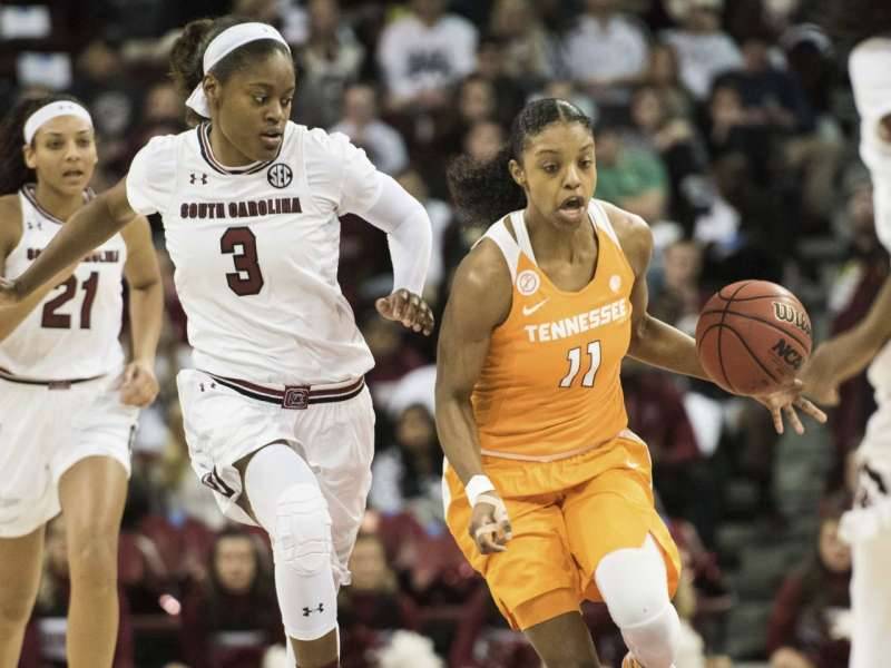 Nared leads Tennessee to 76-74 win over No. 4 Gamecocks