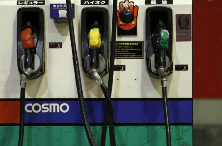 Oil price slides on prospect of rising U.S. production