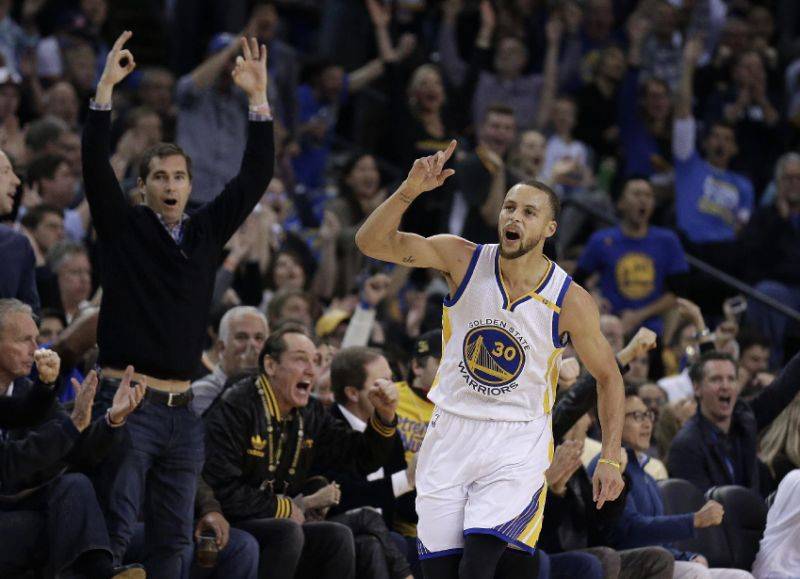 Warriors rout defending champion Cavaliers 126-91 in rematch