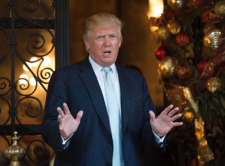 Donald Trump: New attack on US intelligence over Russia hacking