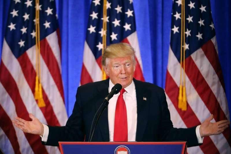 A Trump News Conference Filters Out the Tough Questions