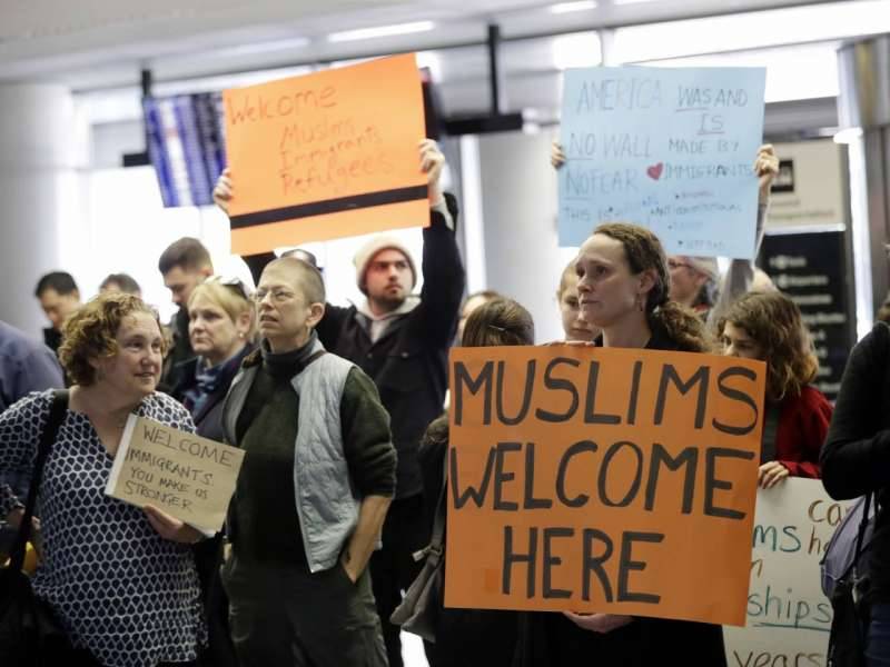 Appeals court refuses to reinstate Trump’s travel ban