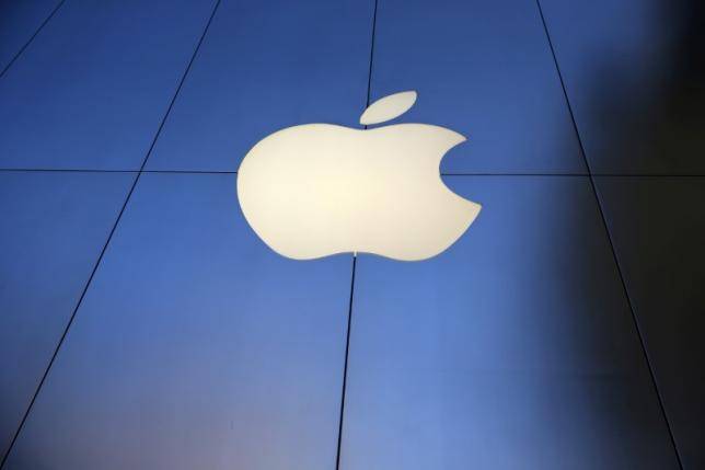 Apple hits record high but leaves some investors in dust