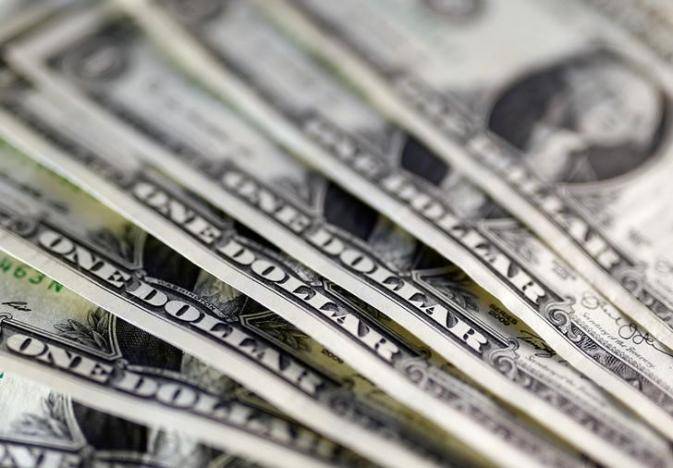 Dollar recovers slightly ahead of payrolls, earnings support stocks