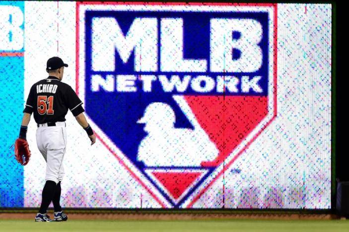 Facebook in talks to live stream one MLB game per week