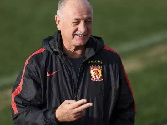Female coach ready to take on Scolari