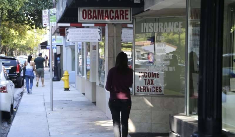 Obamacare hits slump, falls short of 2016 pace