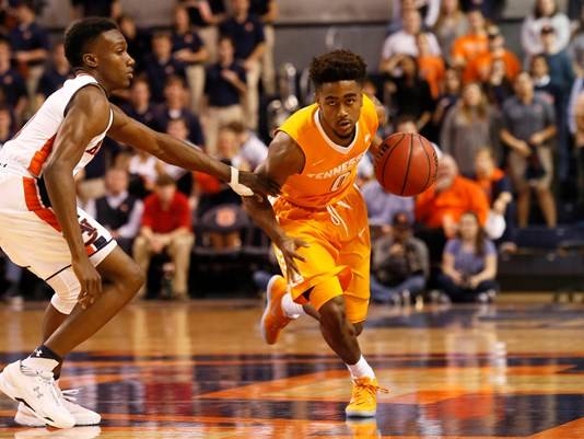 Williams, Schofield lead hot Tennessee past Auburn, 87-77