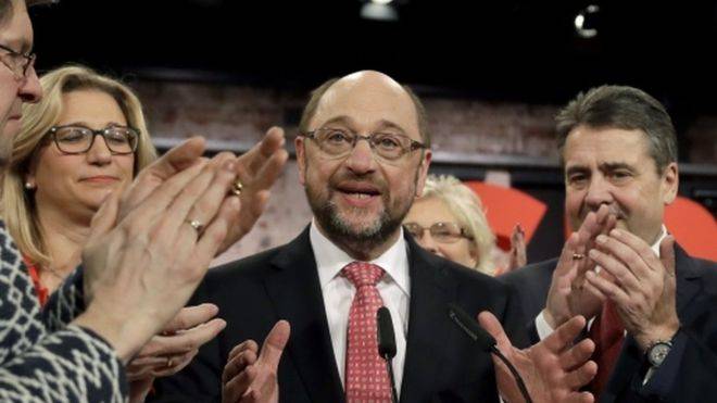 Germany election: Martin Schulz stakes anti-populist bid