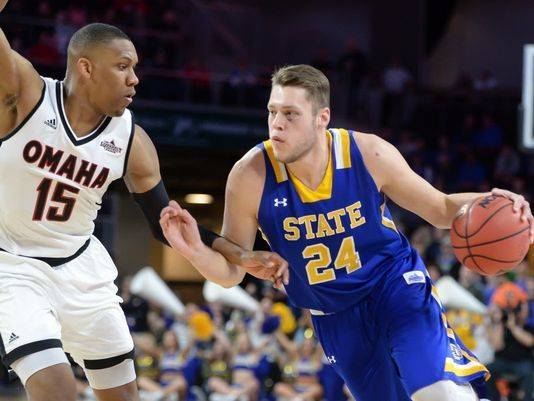 Mike Daum leads South Dakota State to NCAA tournament