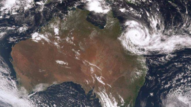 More than 3,500 evacuate in Queensland, Australia