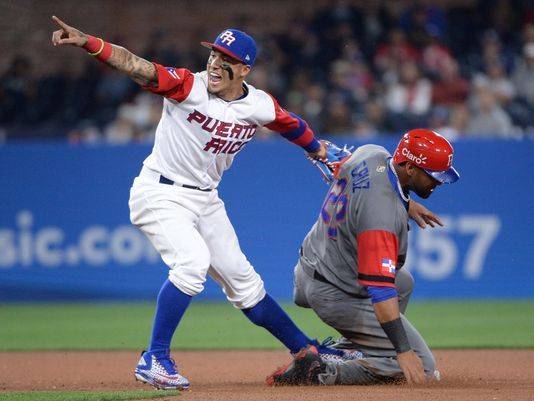 Puerto Rico upsets Dominican Republic in WBC and has blast doing so