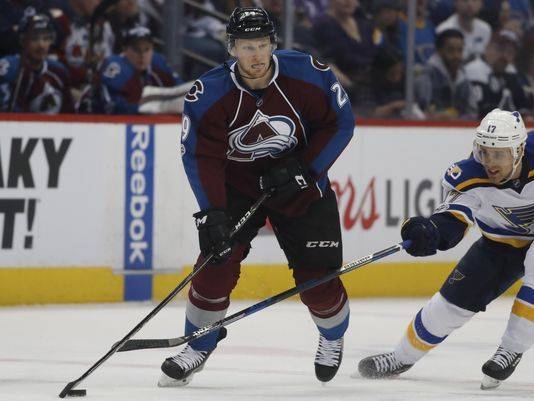 Stastny helps Blues snap 5-game skid with 3-0 win over Avs
