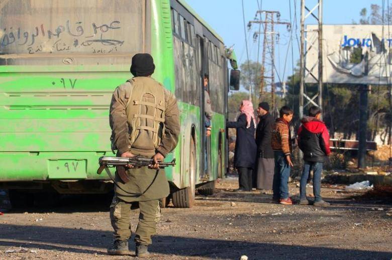 Syria deal to evacuate Shi’ites and Sunnis from towns