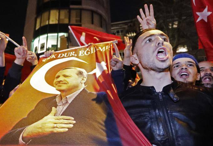 Turkey says EU exercising democracy selectively, wrong to stand by Netherlands